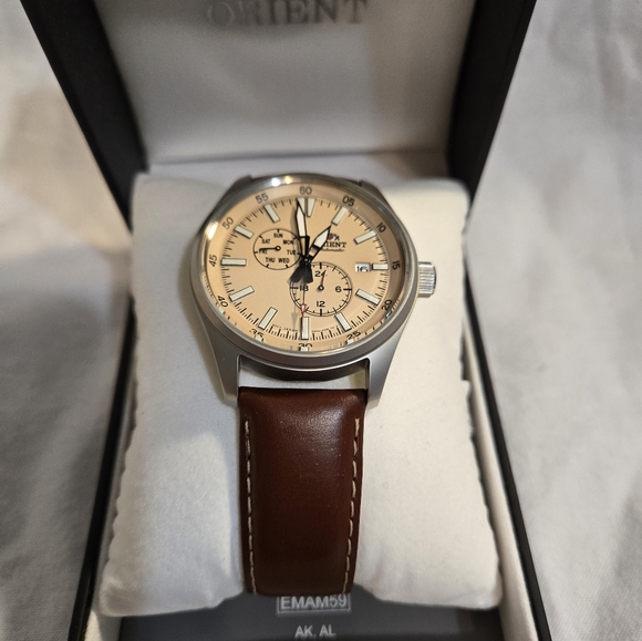 Orient Defender RA-AK0405Y10B Automatic Watch with Salmon dial - Picture 6 of 8